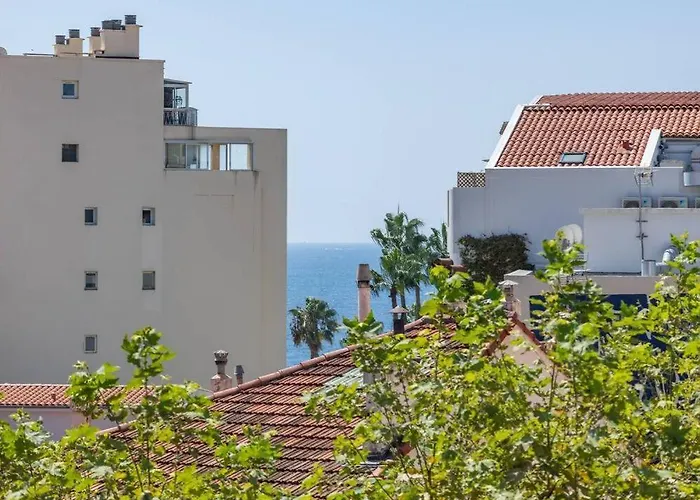 3 Chambres, Centre & Plages Apartment *